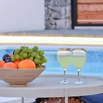 Troskot - With Pool Villa *