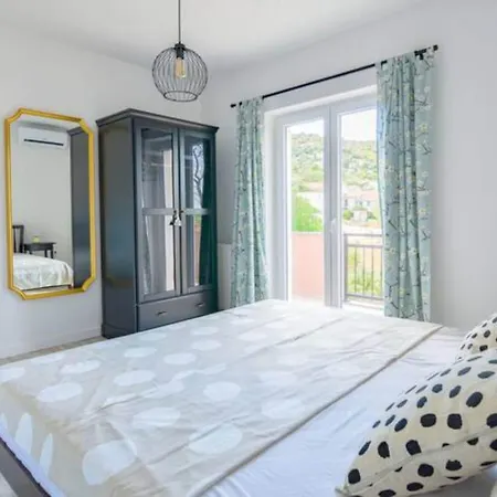 וילה Troskot - With Pool