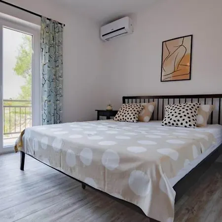 Troskot - With Pool *