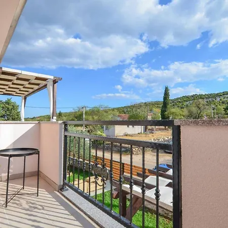 Villa Troskot - With Pool Pirovac