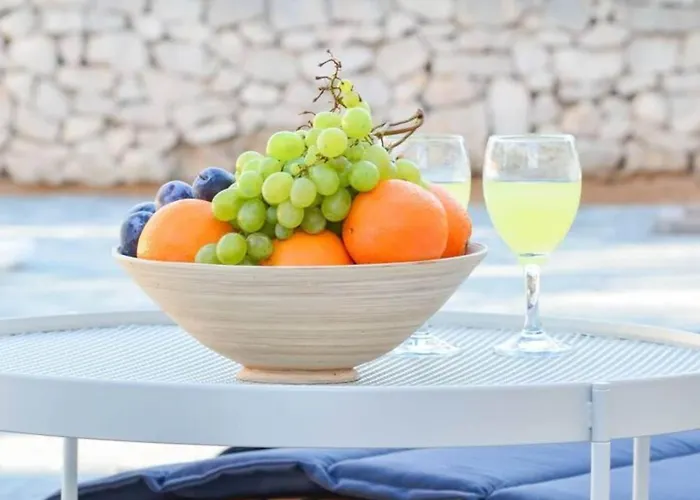 Troskot - With Pool וילה *